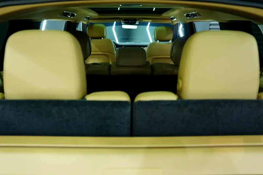 2025 Range Rover Vogue P400 SE LWB, 7-Seater, Deployable Side Steps, Panoramic Roof!! - Image 12