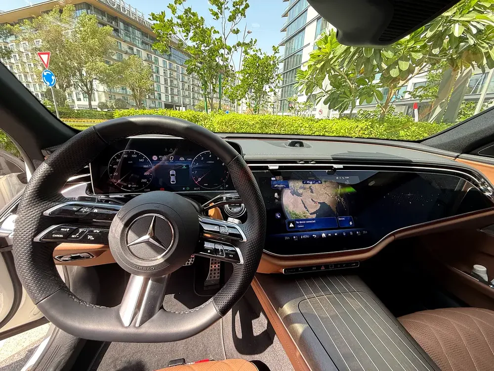 2025 Mercedes-Benz E-Class E 300 4MATIC | GCC Specs | Brand New - Image 8