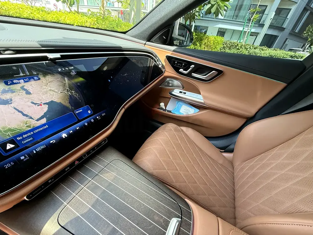 2025 Mercedes-Benz E-Class E 300 4MATIC | GCC Specs | Brand New - Image 9