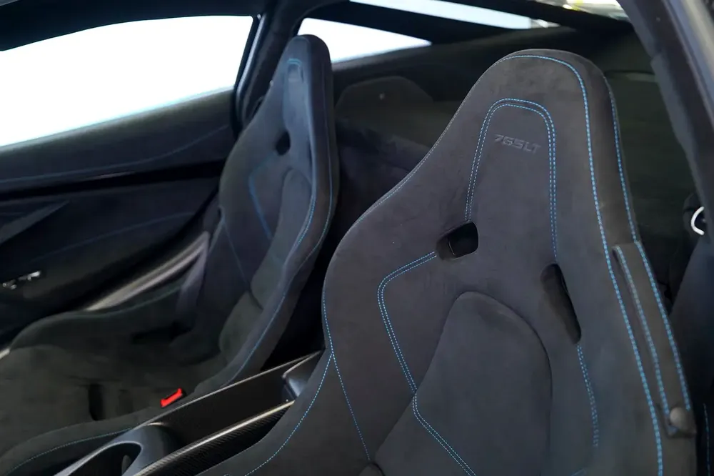 765 LT | FULL CARBON INTERIOR | WARRANTY AVAILABLE - Image 15