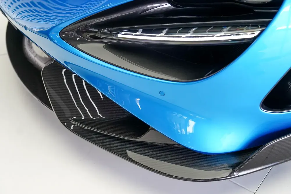 765 LT | FULL CARBON INTERIOR | WARRANTY AVAILABLE - Image 8