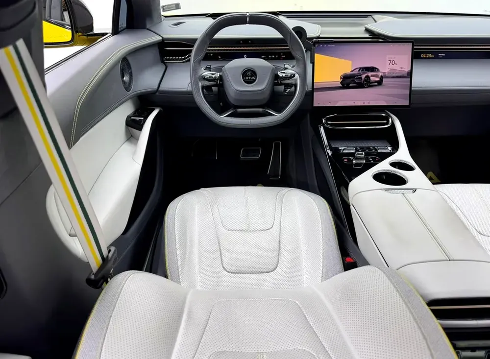 2024 Lotus Eletre R, 2029 Lotus Warranty, 2028 Lotus Service Pack, Full Lotus Service History, GCC - Image 14