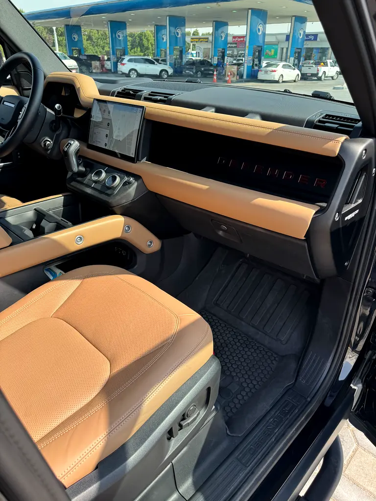 2025 Land Rover Defender 110 P400 Sunrise Edition | One of 50 - Image 5