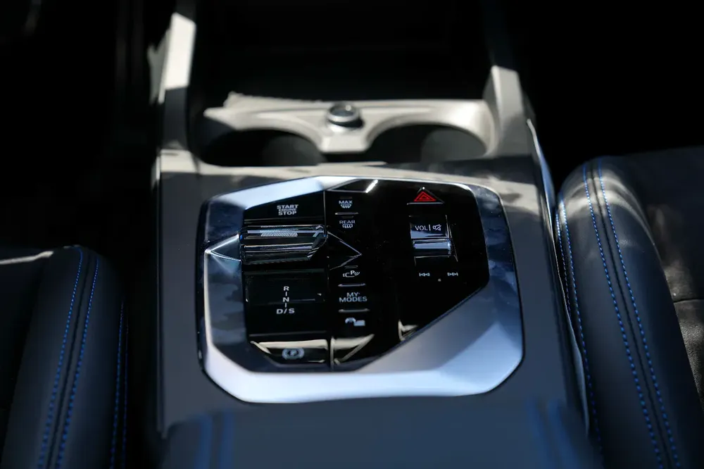 BMW M235L GRAN COUPE 2025!! BRAND NEW CAR!! FIVE YEARS WARRANTY!! THREE YEARS SERVICE CONTRACT - Image 9