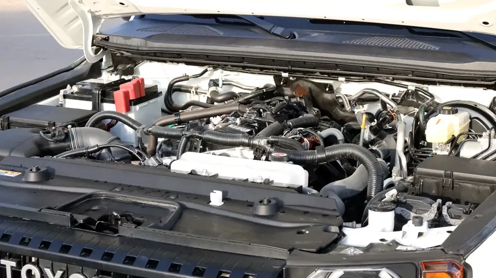 Toyota Prado 2025 GCC Specs - Image 16