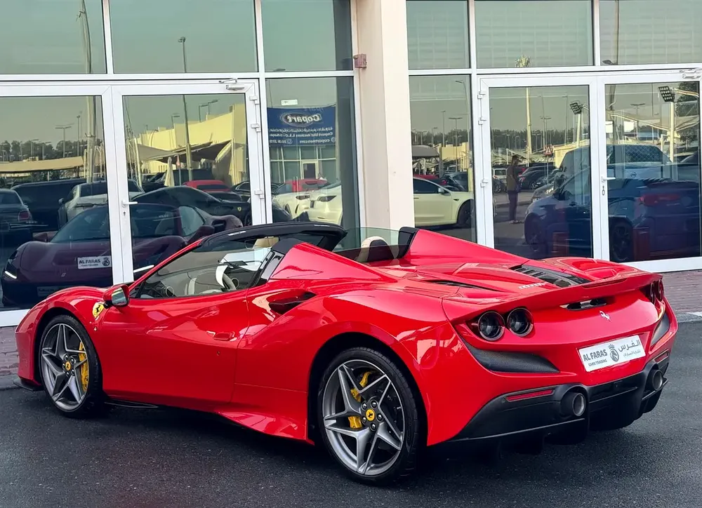 FERRARI F8 SPIDER 2022 full carbon  low mileage full service history - Image 6