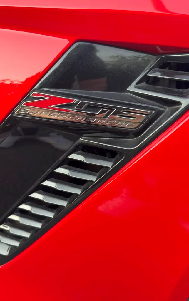 2019 Chevrolet Corvette Z06 GCC Specs - Pristine Condition - Image 8