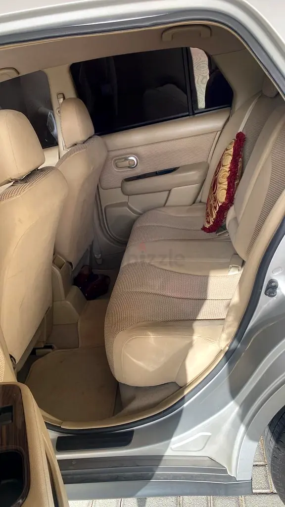 Nissan Tiida 2012 LE - GCC Specs - Reliable in Excellent Condition - Image 11