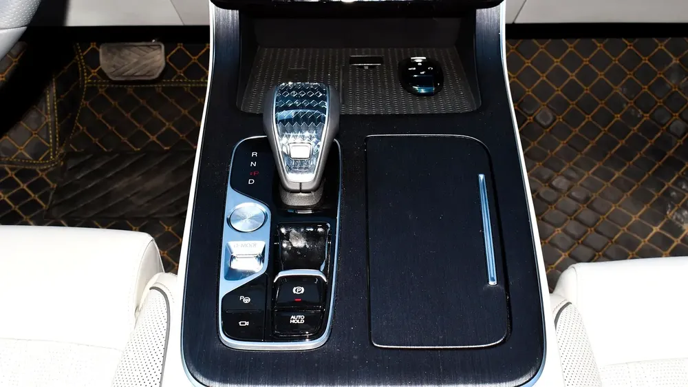 AED 1,838 / Month | GAC | GS8 GX 2.0T 4WD | 2025 | Warranty | Service History - Image 13