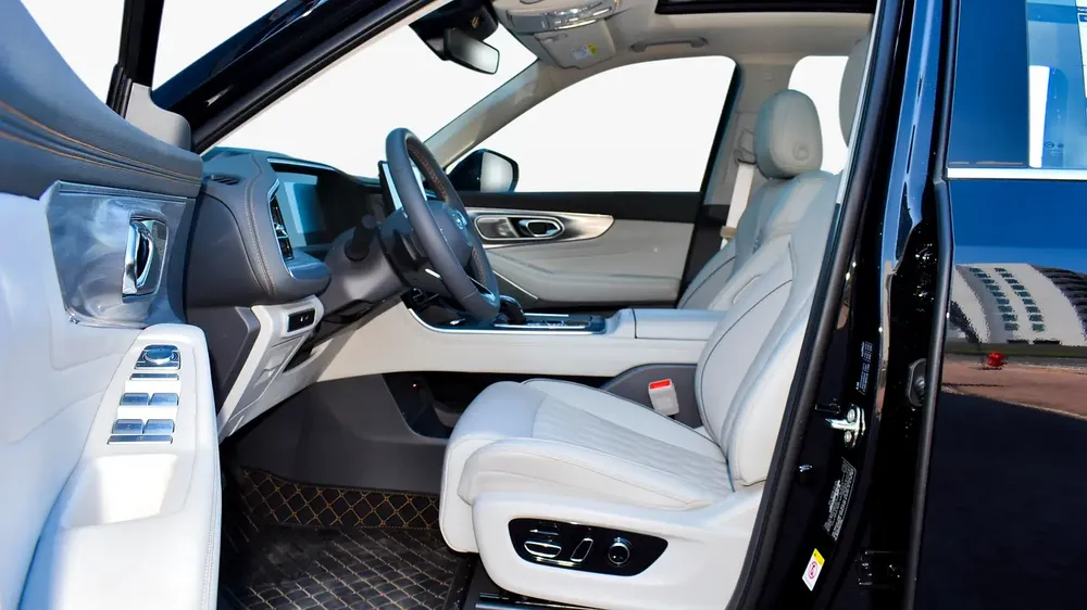 AED 1,838 / Month | GAC | GS8 GX 2.0T 4WD | 2025 | Warranty | Service History - Image 9