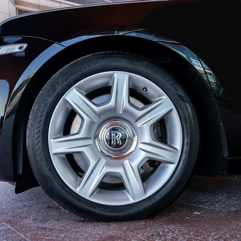 ROLLS ROYCE GHOST  2010  GCC DONE ONLY 30,000KM - Image 20