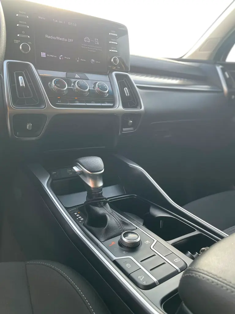 2022 Kia Sorento 2.5L V4 MidOption+ 7 Seater - AWD 4x4 - Family Car - Multi Drive Mode - Image 17