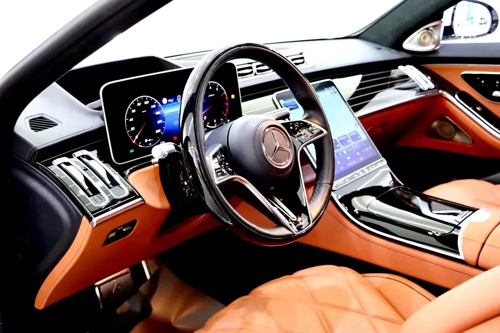 2022 Mercedes Maybach S680, Rear Executive Package, Gargash Warranty + Service!! - Image 5