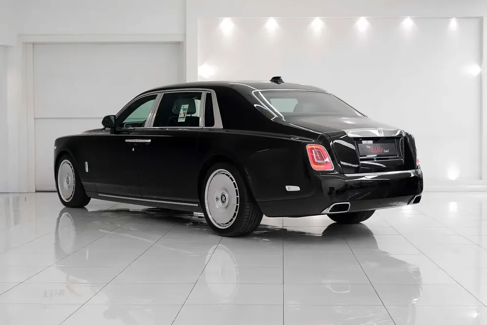 2026 ROLLS ROYCE PHANTOM EWB / GCC / STARLIGHT /  DEALER WARRANTY - Image 4
