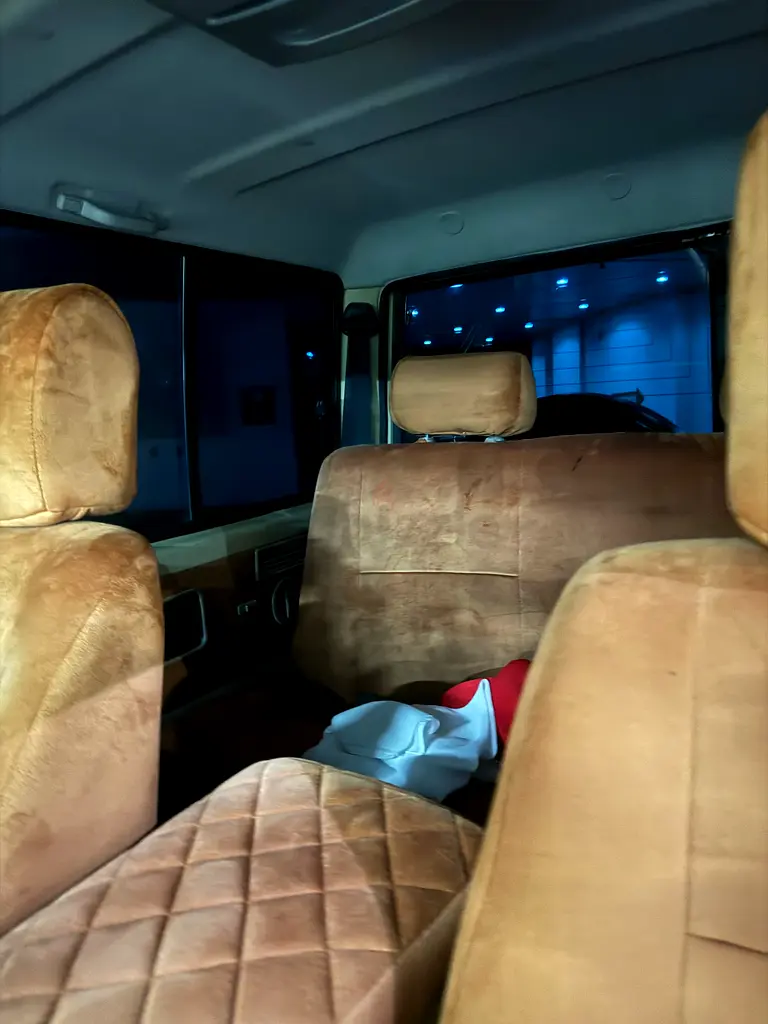 Toyota Land Cruiser VXR 2015 | GCC Specs | V8 Engine - Image 8