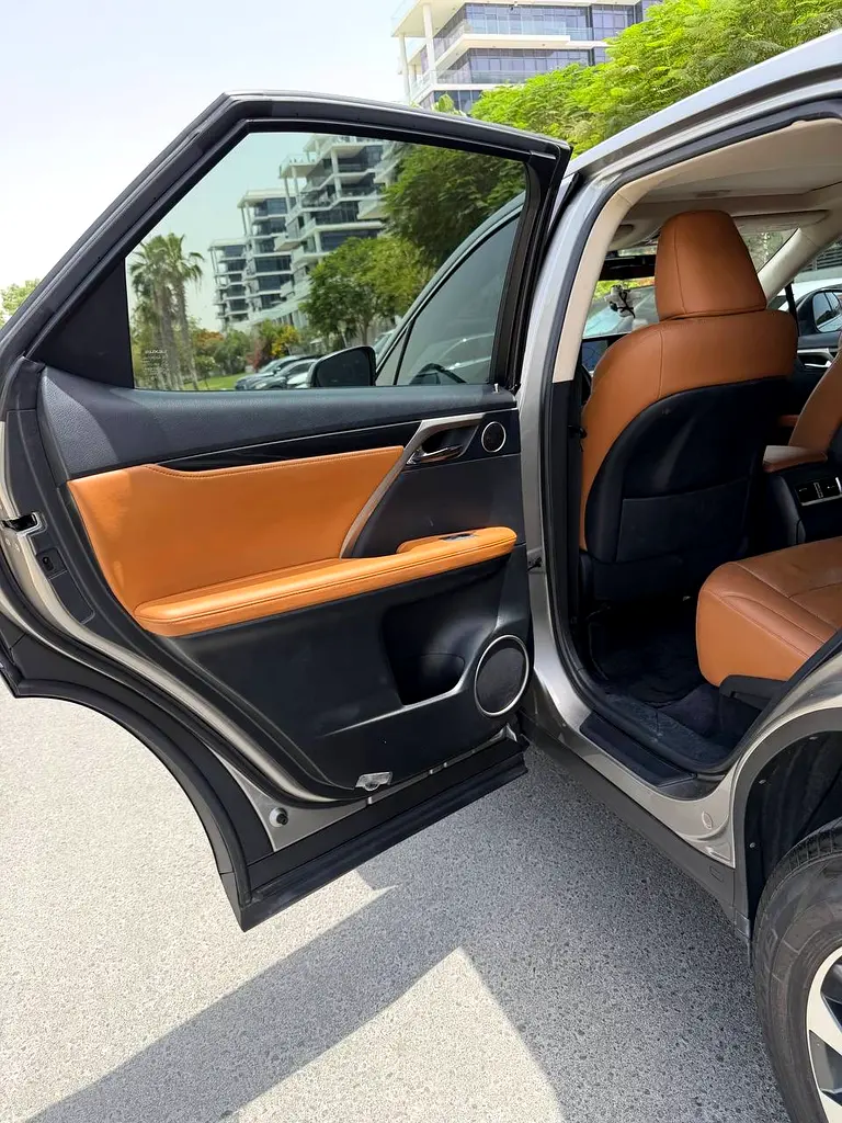Lexus RX 450h 2022 GCC Specs - Hybrid Performance & Luxury - Image 12