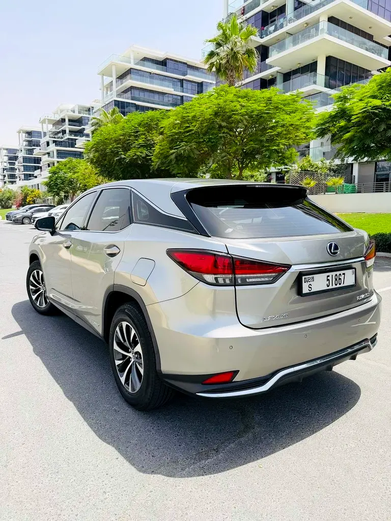 Lexus RX 450h 2022 GCC Specs - Hybrid Performance & Luxury - Image 6