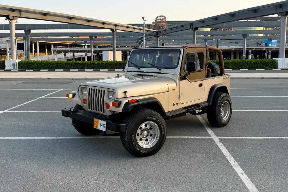 Jeep Wrangler JY 1995 GCC Specs For Sale (Accident Free / Manual Gear) - Image 4