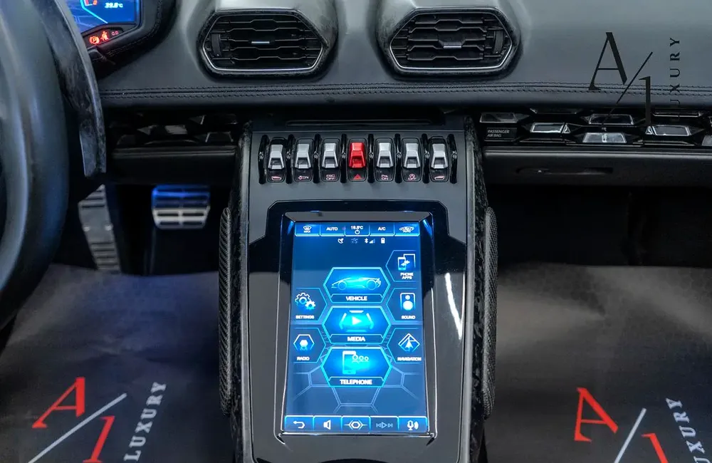 2021 Lamborghini Huracan EVO Spyder, With Full Service History, Excellent Condition, GCC Spec - Image 11