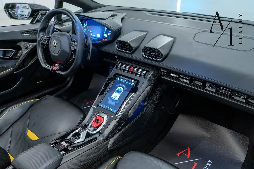 2021 Lamborghini Huracan EVO Spyder, With Full Service History, Excellent Condition, GCC Spec - Image 8