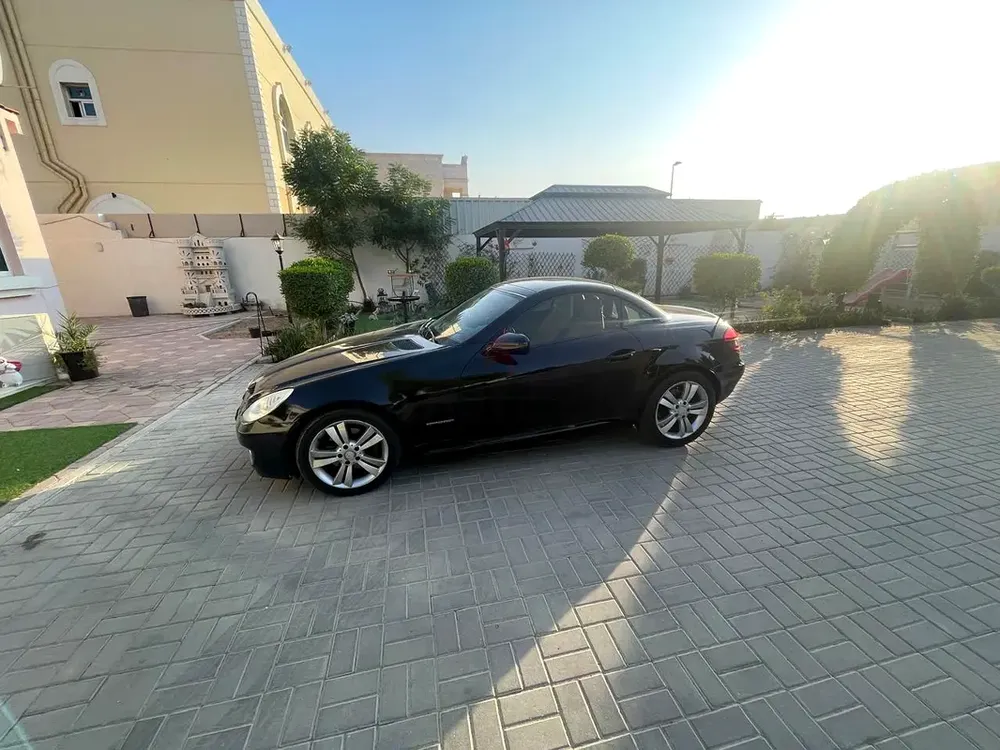 Mercedes-Benz SLK 200 2011 | GCC Specs | Pristine Condition - Image 7