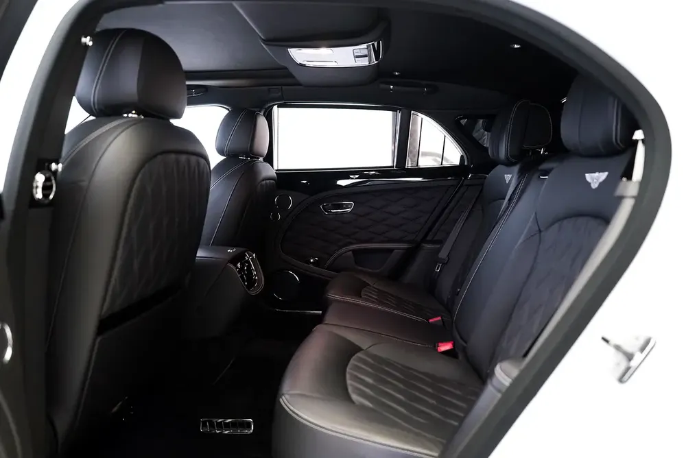 MULSANNE SPEED | SUNROOF | DIAMOND STITCHES INTERIOR | WARRANTY AVAILABLE - Image 10