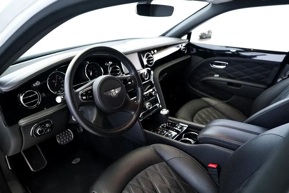 MULSANNE SPEED | SUNROOF | DIAMOND STITCHES INTERIOR | WARRANTY AVAILABLE - Image 7