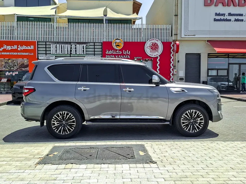AED 2583/month | 2022 Nissan Patrol SE Platinum | GCC Specs | Ref#460522 - Image 4
