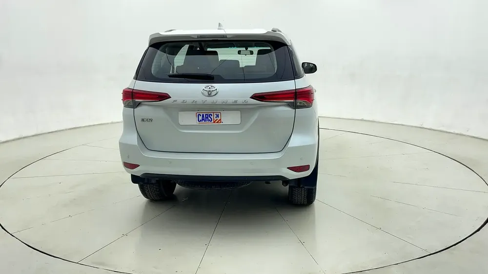 AED 1,626/month | 0 Downpayment | Free 3 Months Warranty | Service History | TOYOTA FORTUNER 2024 - Image 4