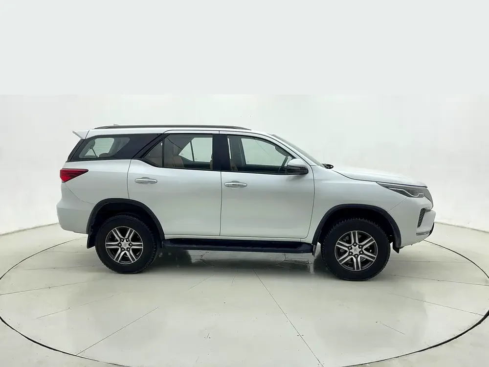 AED 1,626/month | 0 Downpayment | Free 3 Months Warranty | Service History | TOYOTA FORTUNER 2024 - Image 5