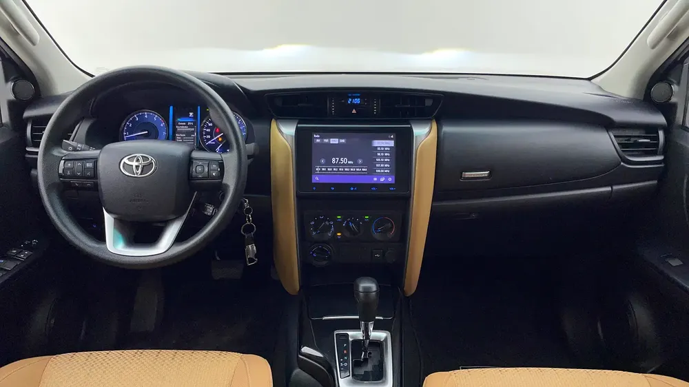 AED 1,626/month | 0 Downpayment | Free 3 Months Warranty | Service History | TOYOTA FORTUNER 2024 - Image 7