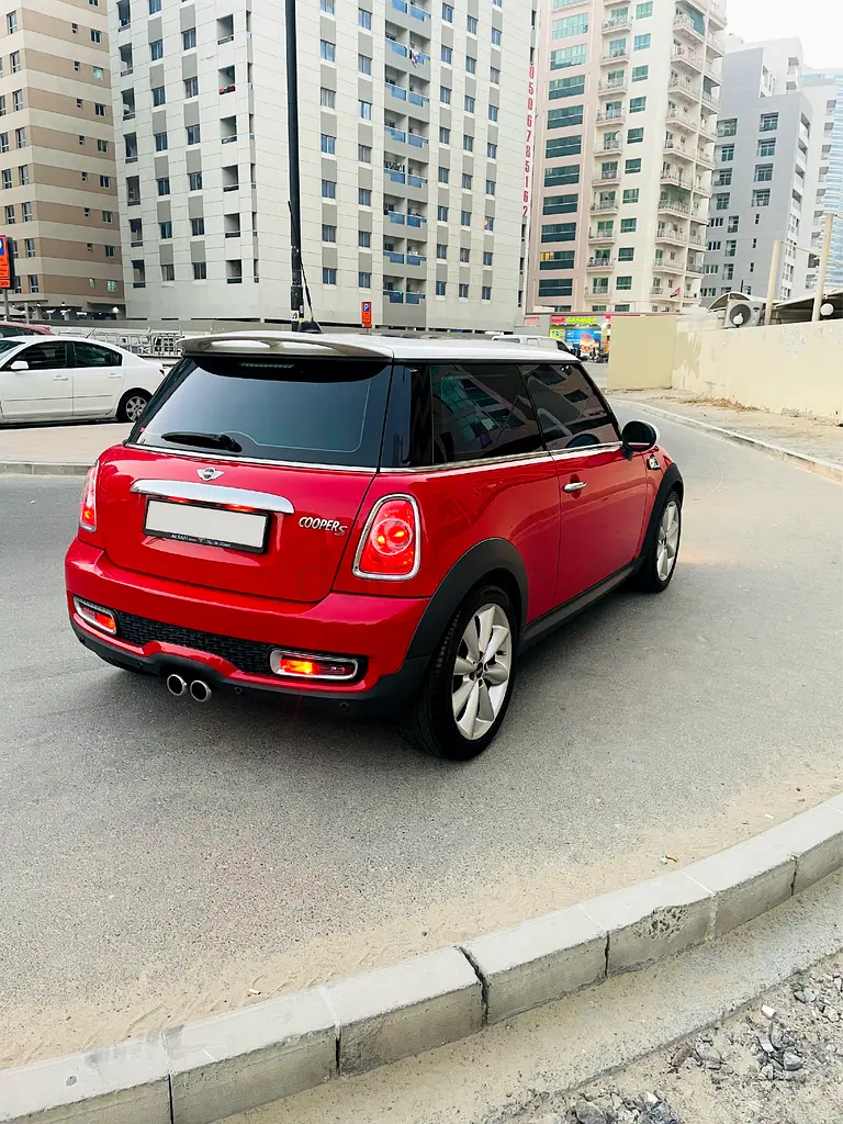 Mini Cooper S (R56) – GCC Spec | Chili Red | Fully Loaded - Image 6