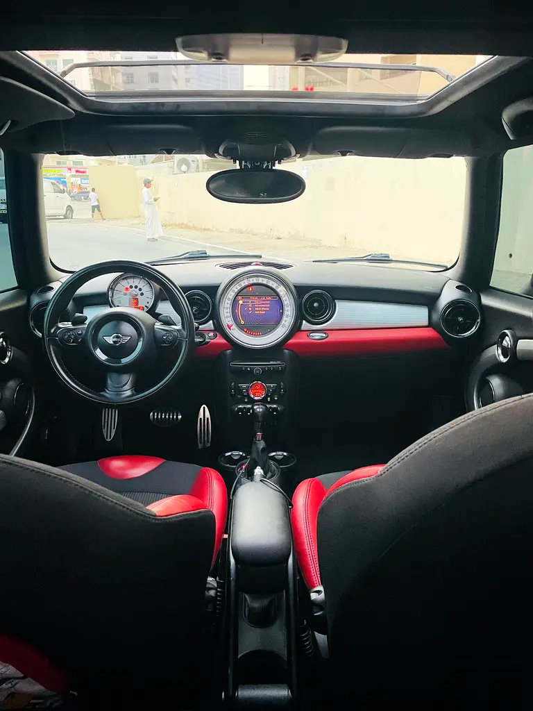 Mini Cooper S (R56) – GCC Spec | Chili Red | Fully Loaded - Image 7