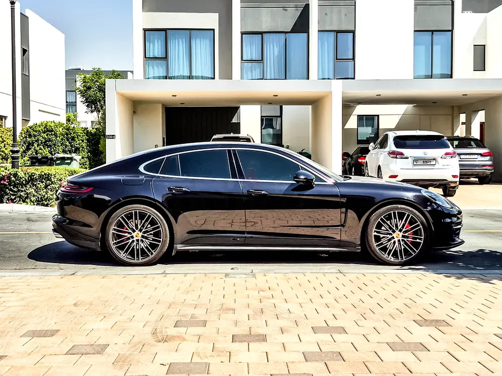 AED 4094/month | 2017 Porsche Panamera  | GCC Specs | Ref#473241 - Image 4