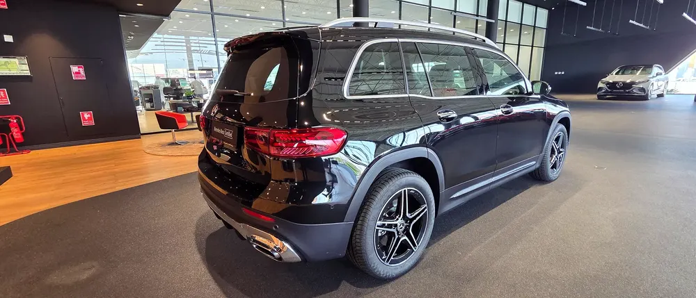 2025 Mercedes-Benz GLB200 | GCC - EMC Warranty  Service contract - Image 5