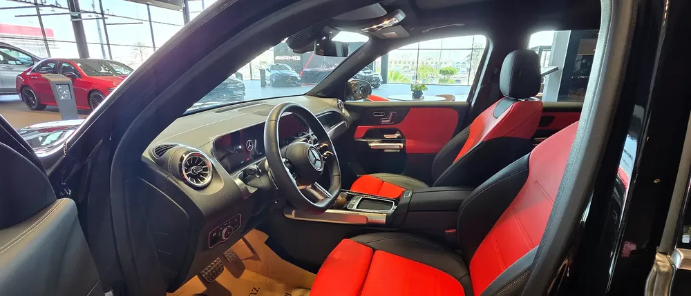 2025 Mercedes-Benz GLB200 | GCC - EMC Warranty  Service contract - Image 9