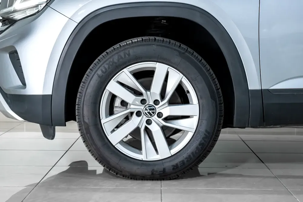 DEALER WARRANTY 1YR / 20,000 KM | 3.6 L | V6 GCC | AED 1300 PM - Image 8