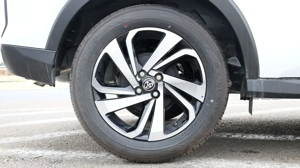 TOYOTA RAIZE G 1.0L A/T 2025 - Image 10