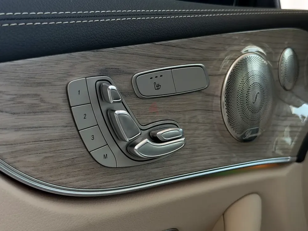 Mercedes E450 AMG cuope 2022 - Image 13