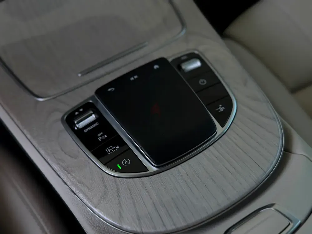 Mercedes E450 AMG cuope 2022 - Image 17