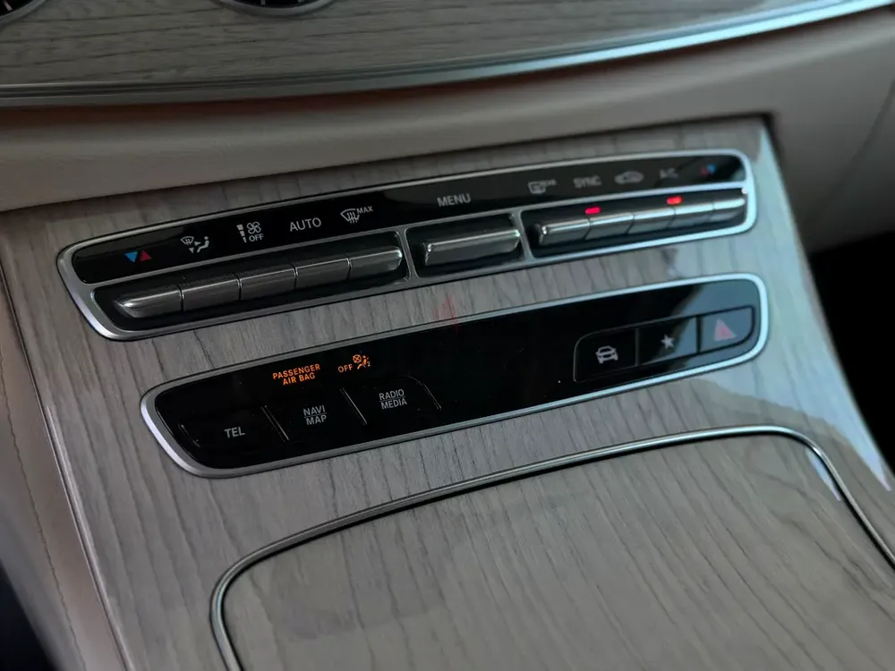 Mercedes E450 AMG cuope 2022 - Image 9