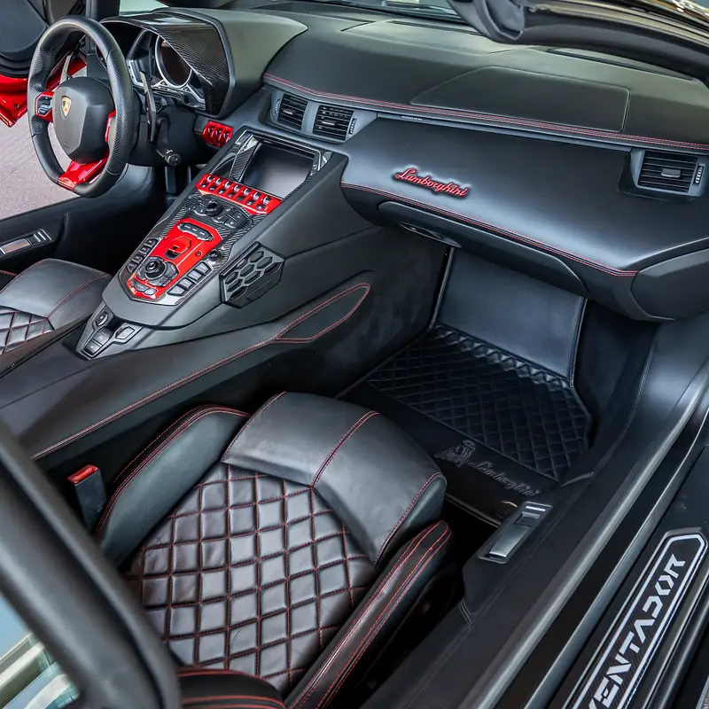 2015 Lamborghini Aventador LP 700-4 Roadster 1 OF 1 | GCC Specs | Low Mileage - Image 8