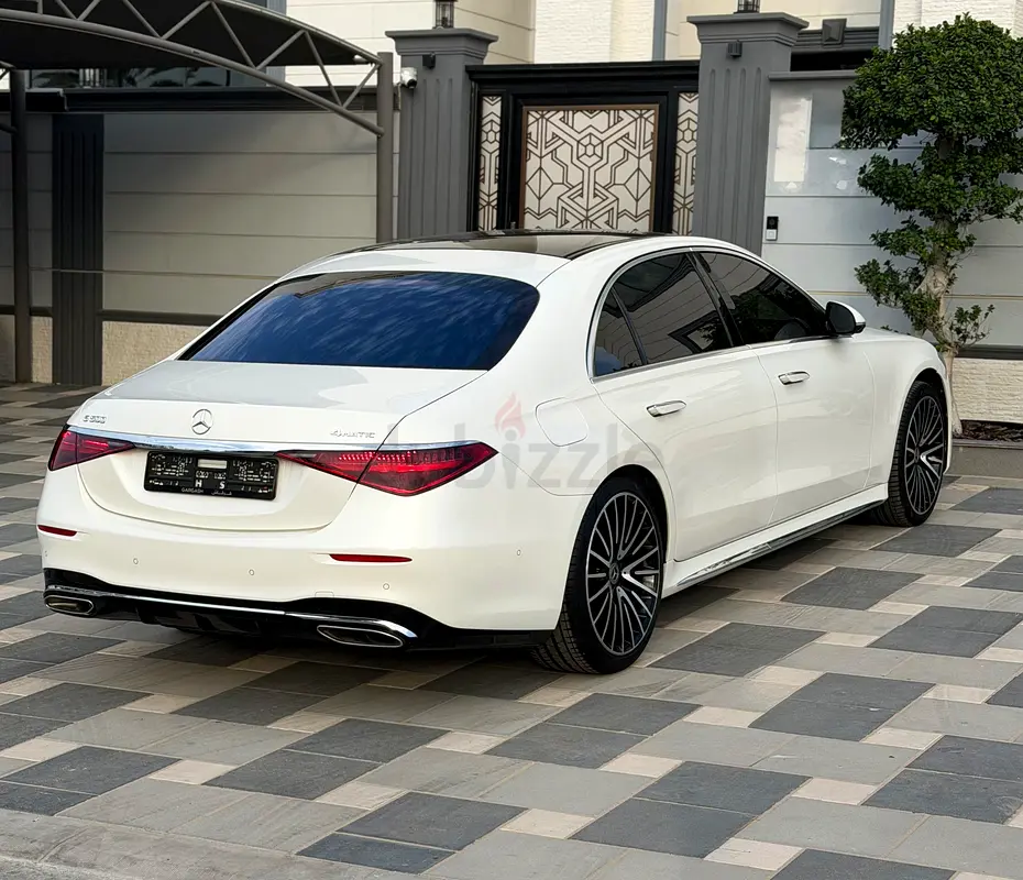 S500 4MATIC - GCC SPECS - WARRANTY / SERVICE 105,000 KM GARGASH - ACCIDENT FREE - EXCELENT CONDITION - Image 6