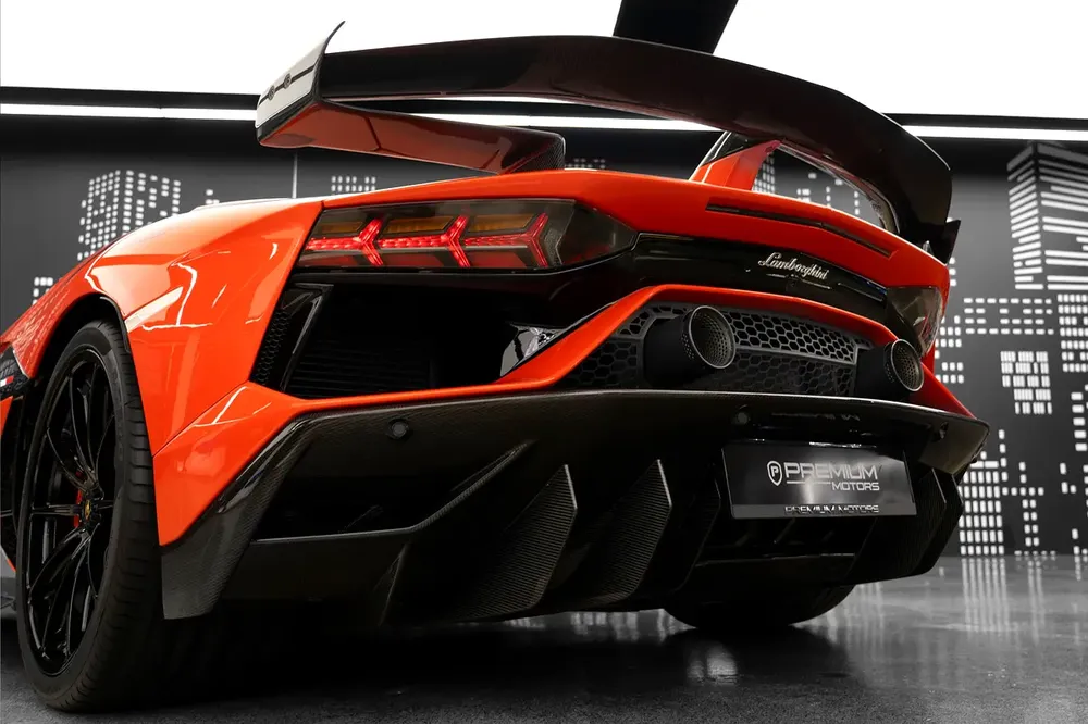LAMBORGHINI | AVENTADOR SVJ ROADSTER | 1 OF 800 | GCC SPECS - Image 18
