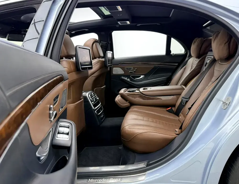 2016 Mercedes Benz S500, Head-Up Display, Burmester Premium Sound System, Excellent Condition, GCC - Image 18