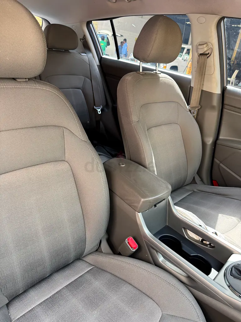 2012 Kia Sportage - 1 owner - clean - GCC - Image 6