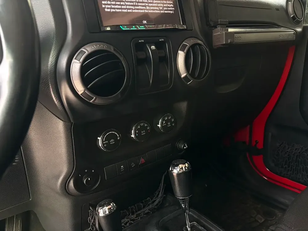 2017 jeep wrangler GCC - Image 15