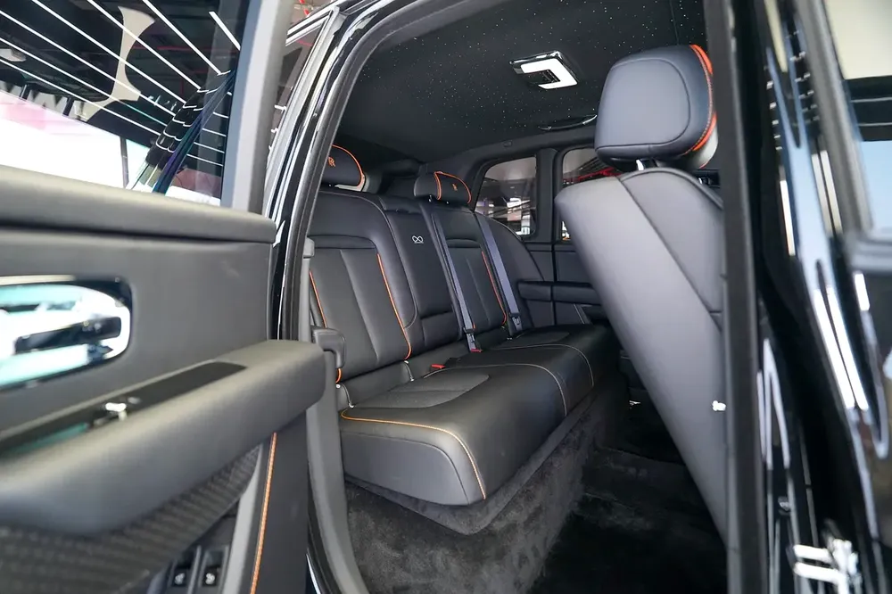 CULLINAN BLACK BADGE | 2 YEARS WARRANTY + SERVICE | REAR ENTERTAINMENT | STARLIGHT | BESPOKE AUDIO - Image 13