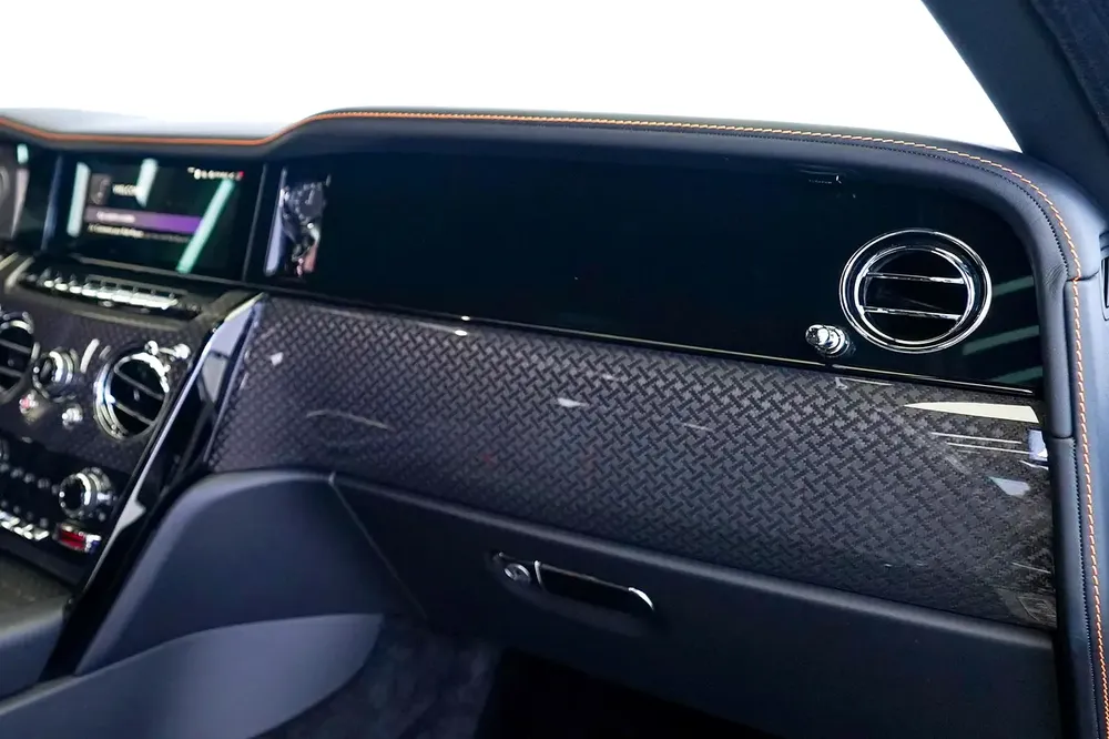 CULLINAN BLACK BADGE | 2 YEARS WARRANTY + SERVICE | REAR ENTERTAINMENT | STARLIGHT | BESPOKE AUDIO - Image 14