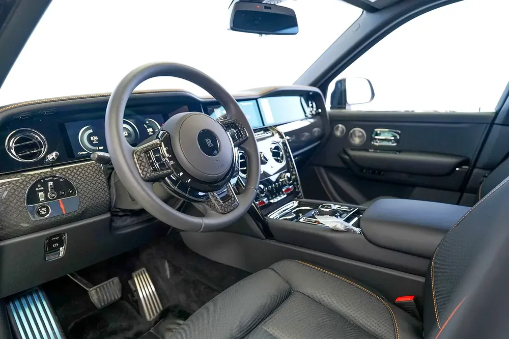 CULLINAN BLACK BADGE | 2 YEARS WARRANTY + SERVICE | REAR ENTERTAINMENT | STARLIGHT | BESPOKE AUDIO - Image 8